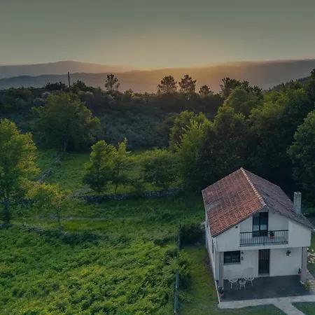 Chalet Brisas Do Monte, Casa En La Montaña, Ribeira Sacra *